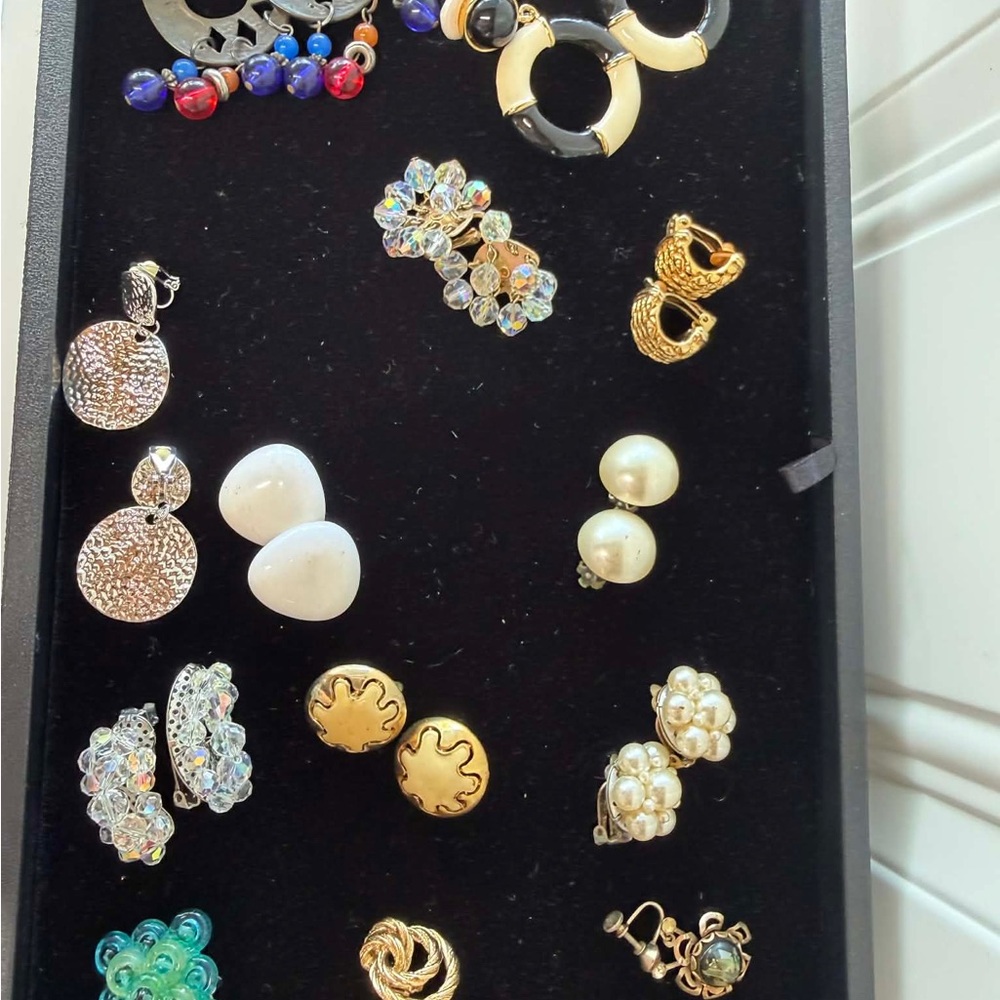Chic Gold and Silver Women's Earring Collection